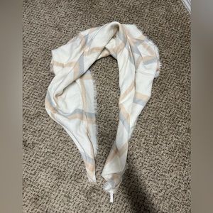 LC Blanket Scarf